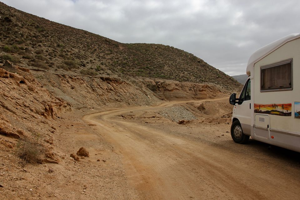 26814478_1661450343906692_1426337667478212669_n